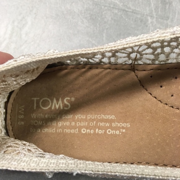 Toms Natural/Ecru Crochet Flats 8.5 - Picture 3 of 9